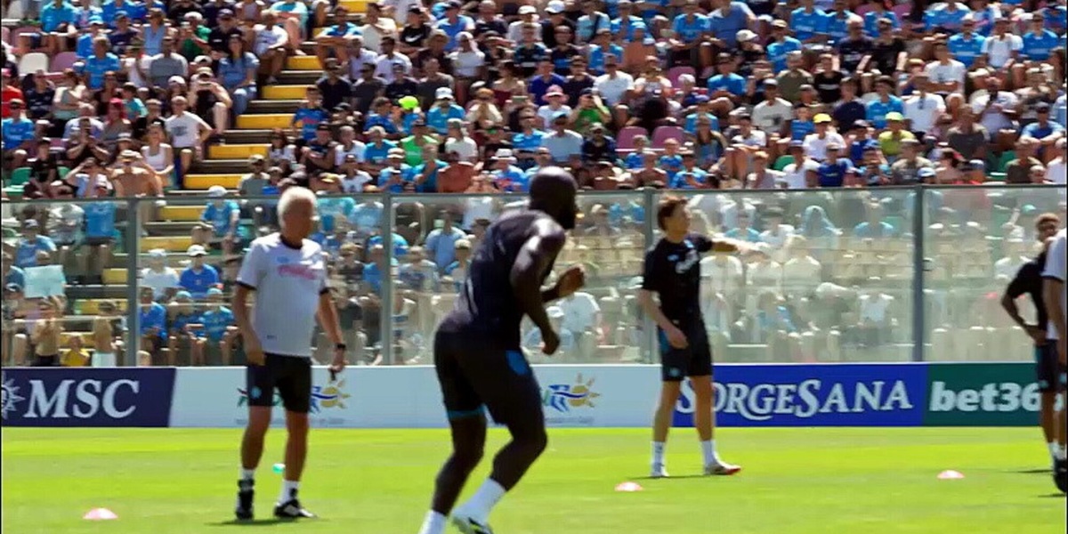 Il Napoli aspetta offerte per Lukaku