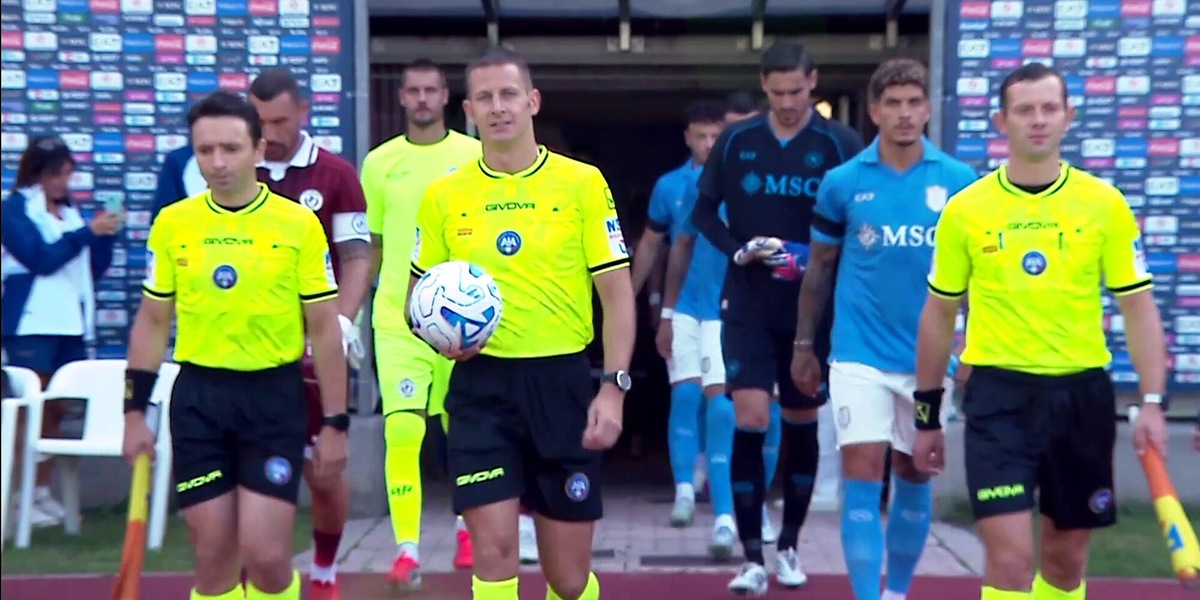 Napoli-Arezzo 1-3, Allegri subito ko nel primo test