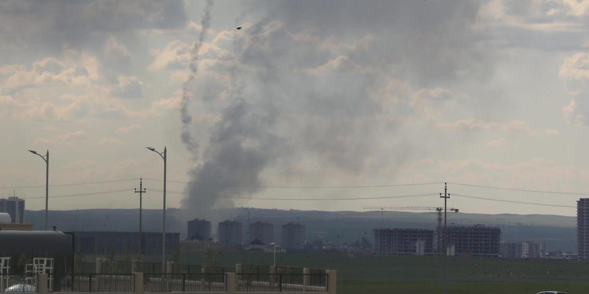 Esplosioni e fumo vicino all'aeroporto di Erbil sede di truppe Usa