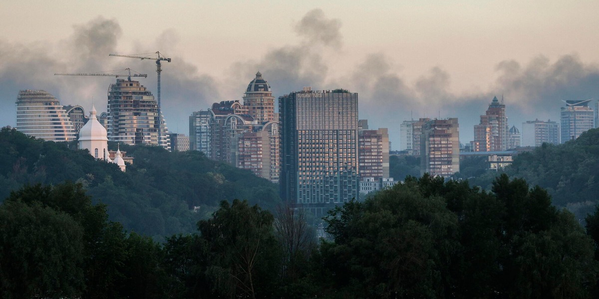 Kiev, salgono a 10 i morti e un centinaio di feriti per raid russo