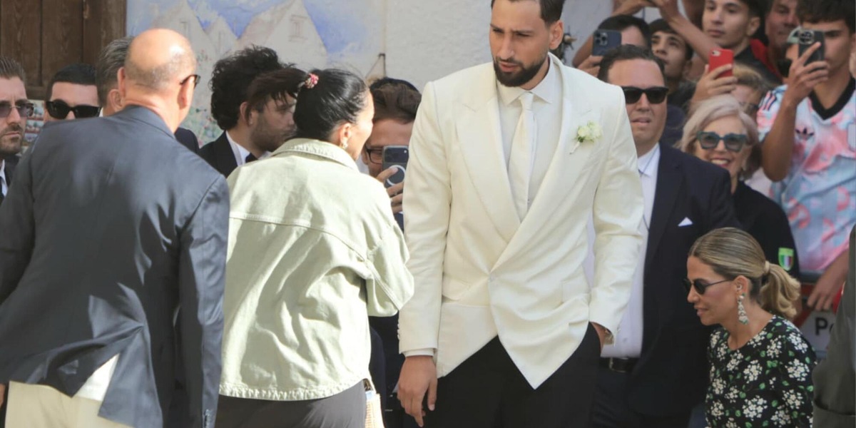 Borgo in festa a Locorotondo, Donnarumma e Alessia Elefante sposi