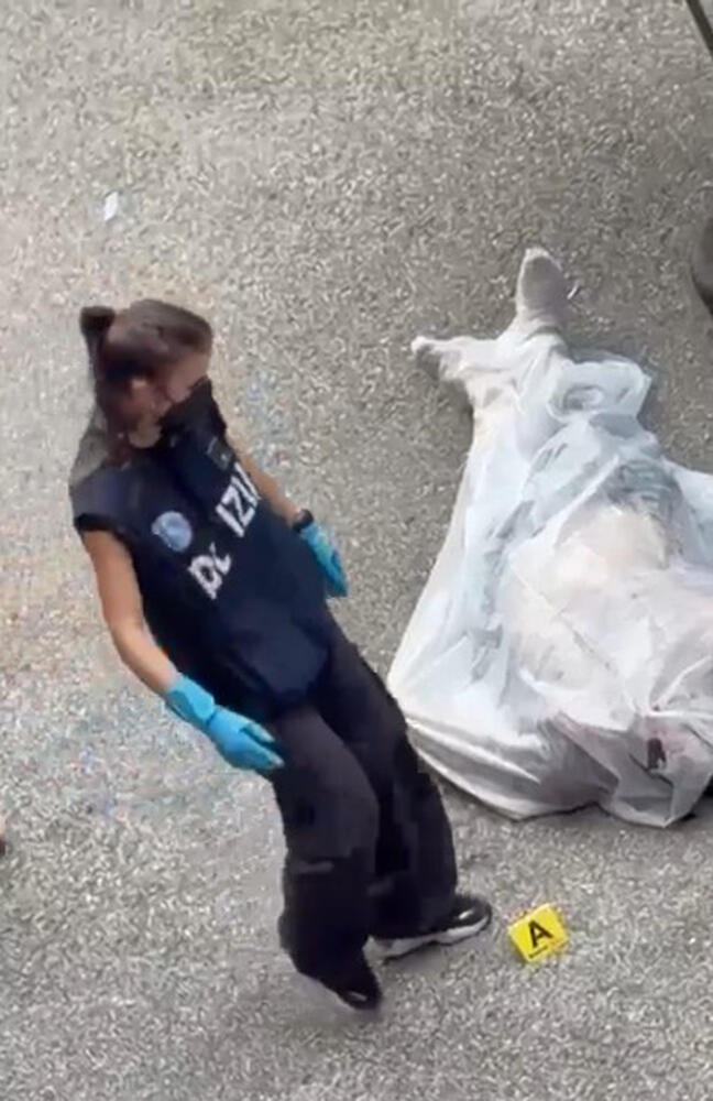Nuovo video, chiazza di sangue sotto la testa di Fakir morto
