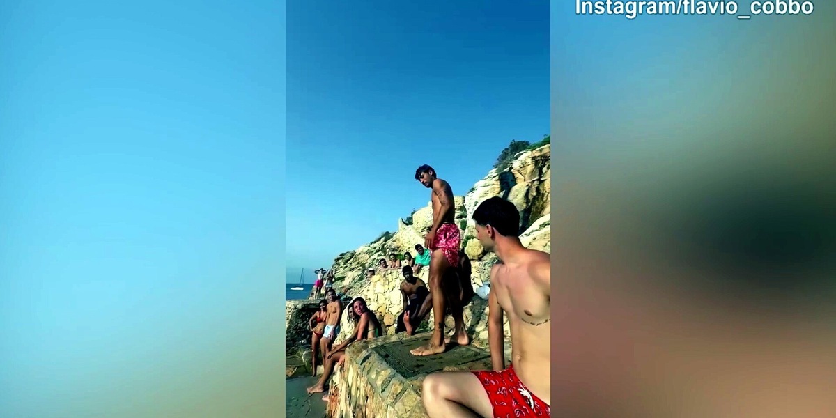 Tennis, Cobolli si tuffa: che volo!