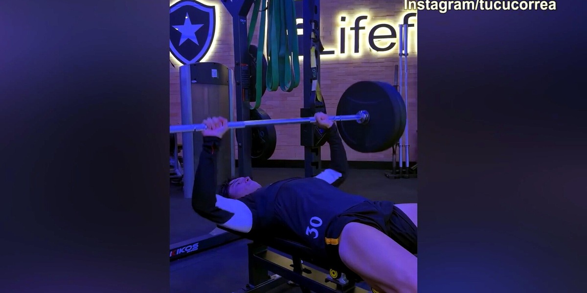 Ex Inter, El Tucu Correa si allena in palestra