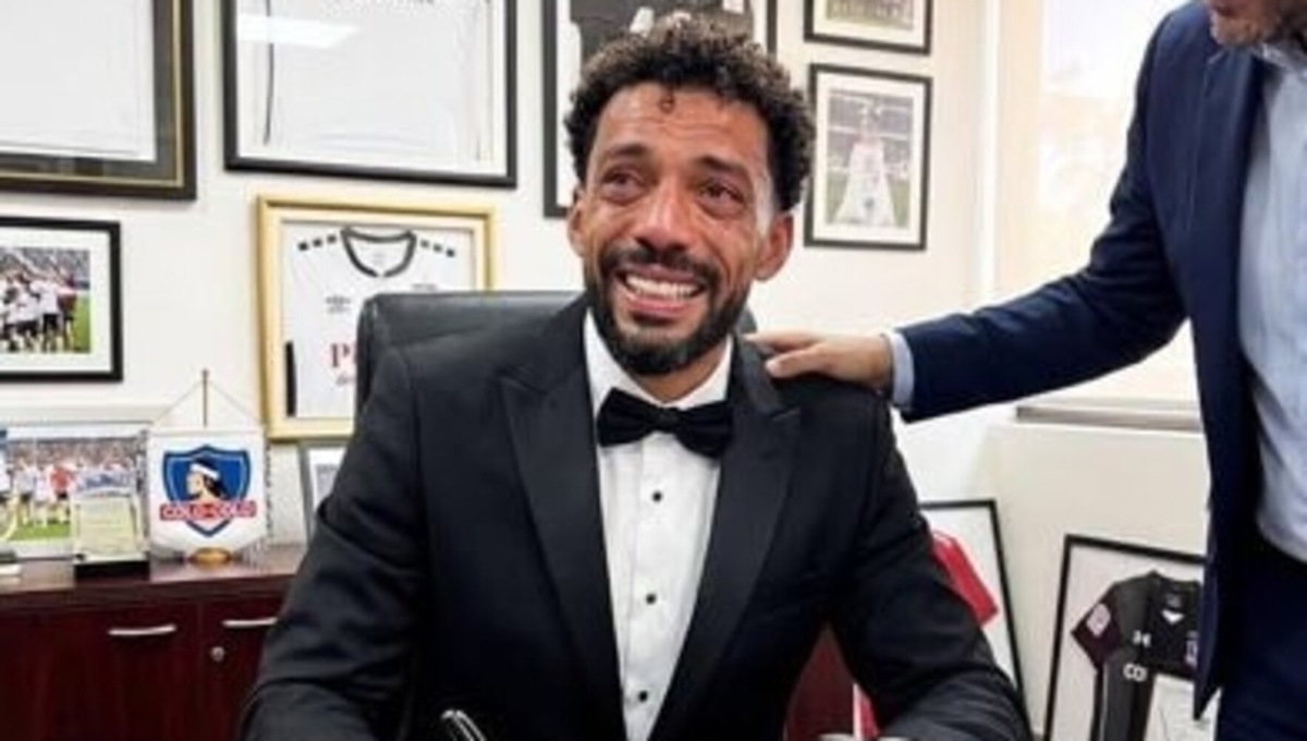 Favola Vozinha, in lacrime alla firma del contratto col Colo Colo: il Mondiale cambia la vita