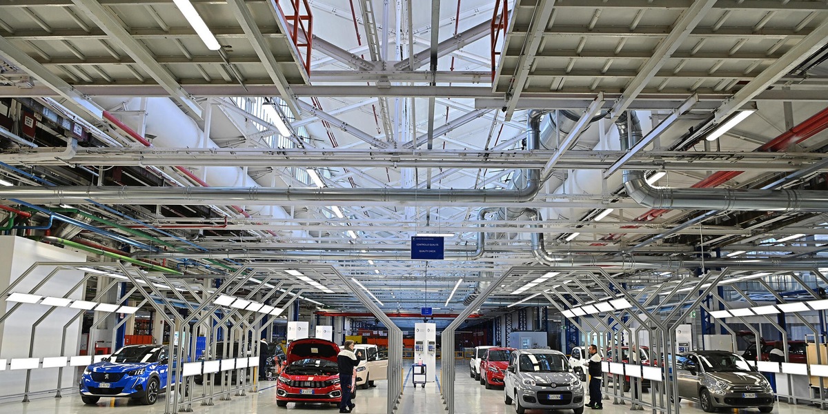 Il fatturato dell'industria a maggio +5,3% annuo, servizi +3,9%