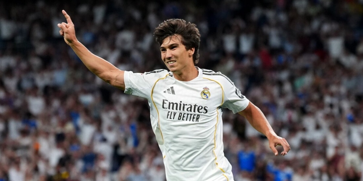 "Real Madrid, un club di Premier League bussa per l'attaccante di Mourinho: i blancos sparano alto"