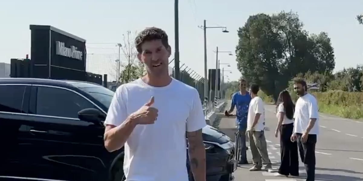 Stones si veste di Inter, l'ex City è arrivato a Milano: le prime dichiarazioni
