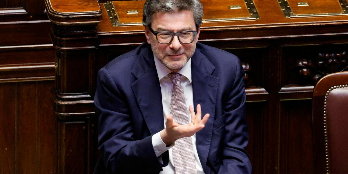 Giorgetti, l'economia cresce nonostante il contesto negativo