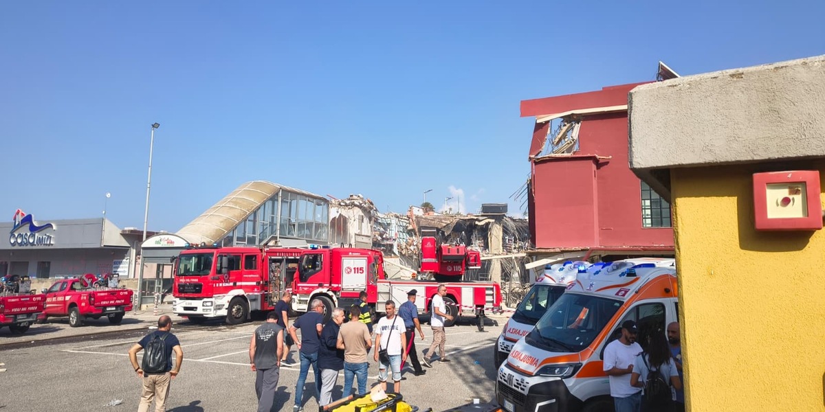 Crolla edificio a Messina, ci sarebbero dispersi