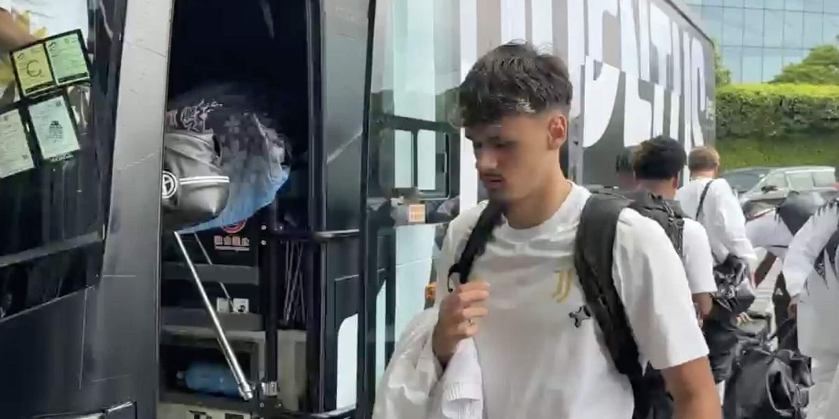 Da Spalletti e Chiellini a Kolo Muani e Alajbegovic: la Juve a Hong Kong