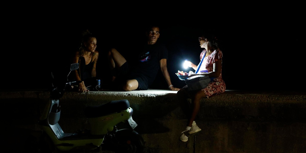 Blackout a Cuba, ambasciata Usa emette un'allerta e sconsiglia i viaggi