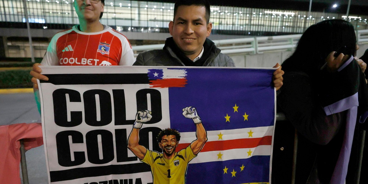 Vozinha arriva in Cile, folla in aeroporto per il nuovo portiere del Colo Colo