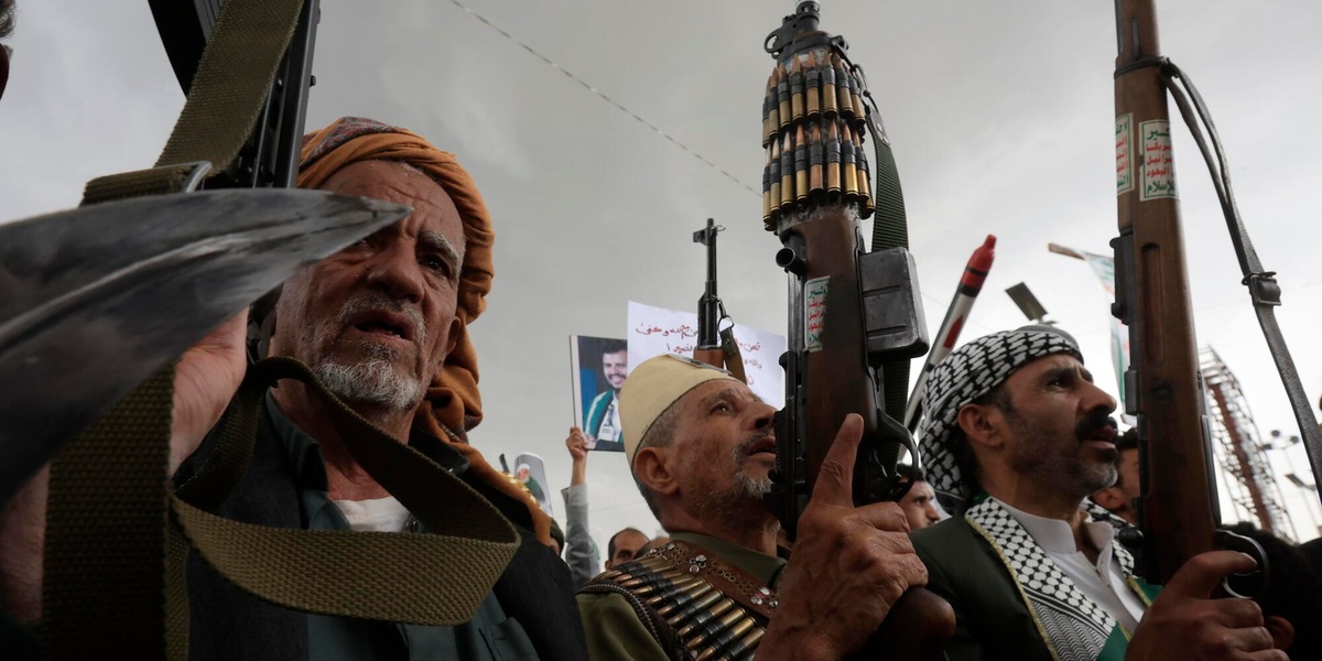 Houthi, abbiamo attaccato un aeroporto saudita