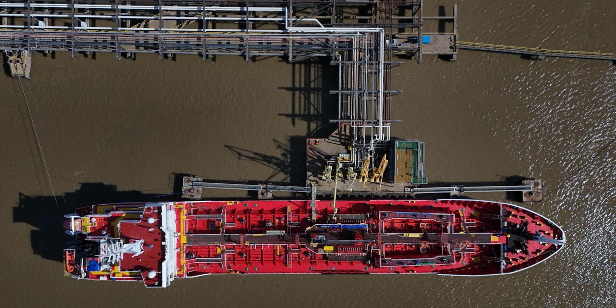 Il petrolio apre in rialzo a New York ma sotto 80 dollari (a 76,21 dollari)