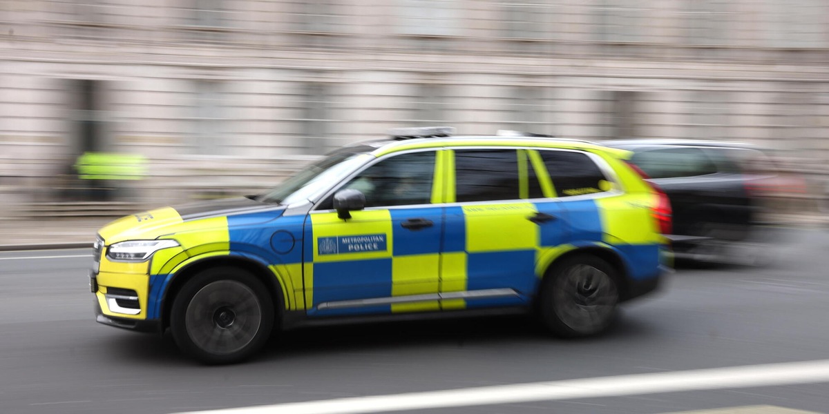 Attacco a Londra fatto a colpi di forbici, per polizia è raptus di follia