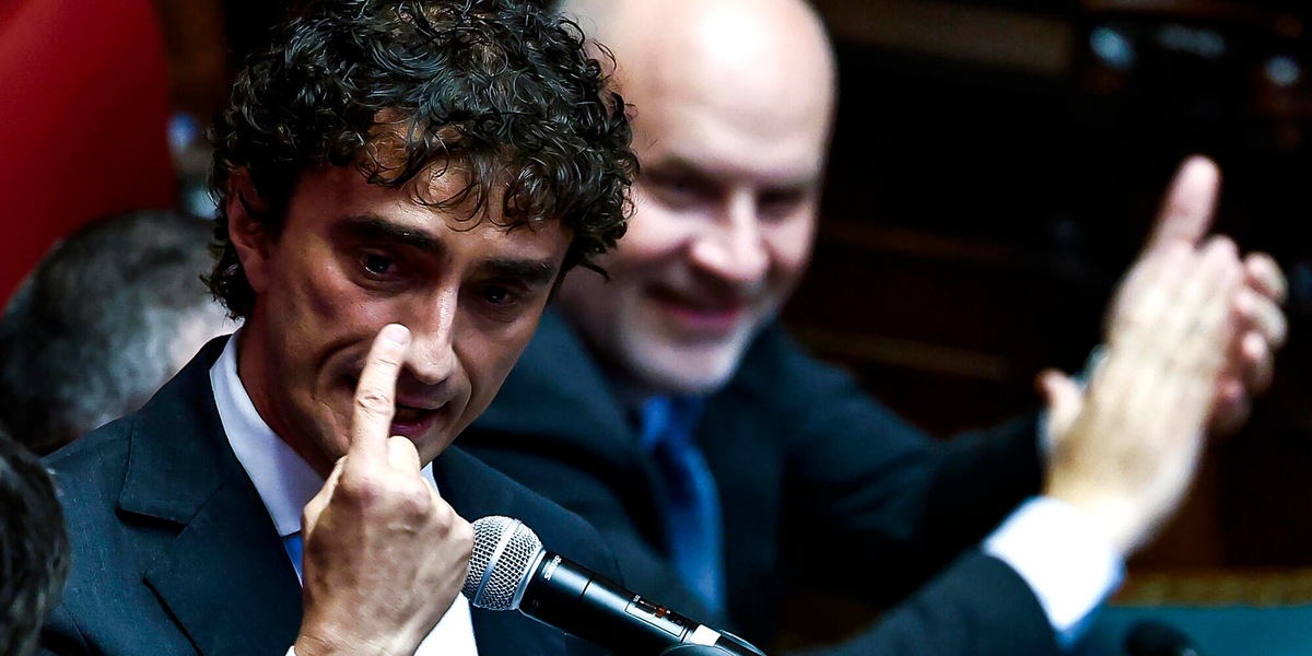 Opposizioni a Fontana, sanzioni per Bignami dopo false accuse a Scalfaro