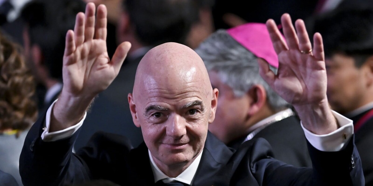 Infantino ancora nella bufera, la nuova accusa: “Soldi Uefa alla presunta amante”