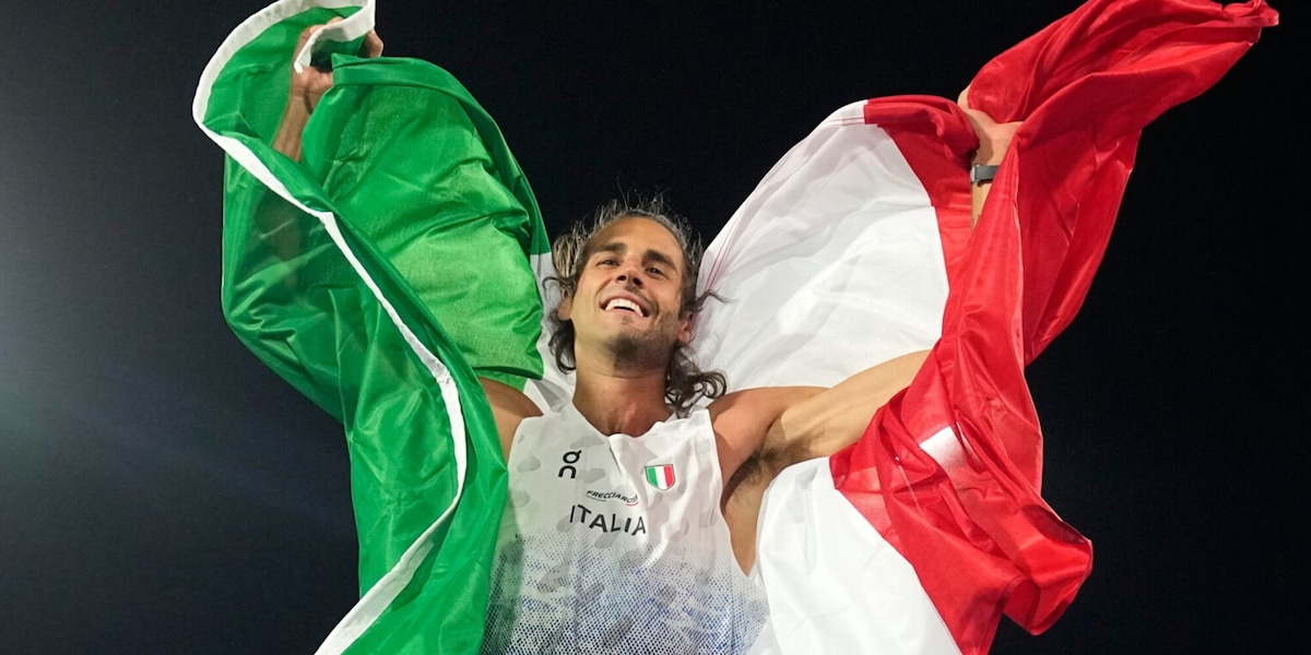 Tamberi dedica l'oro alla figlia Camilla: "Non poteva continuare a vedermi prendere schiaffi"
