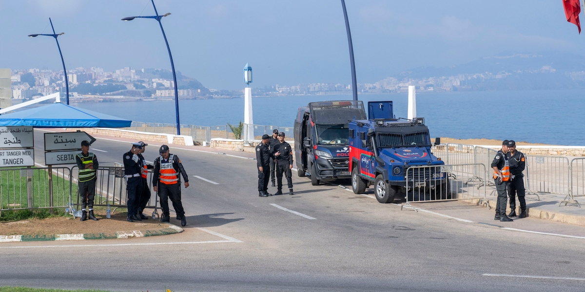 Media, Marocco blocca centinaia di persone dirette a Ceuta