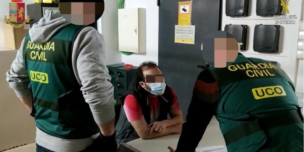 Italiani aggrediti a Barcellona, un 21enne in coma farmacologico