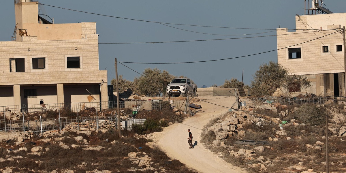 Media, 'fonte Israele conferma, si valuta se espellere Gb dal centro per Gaza'