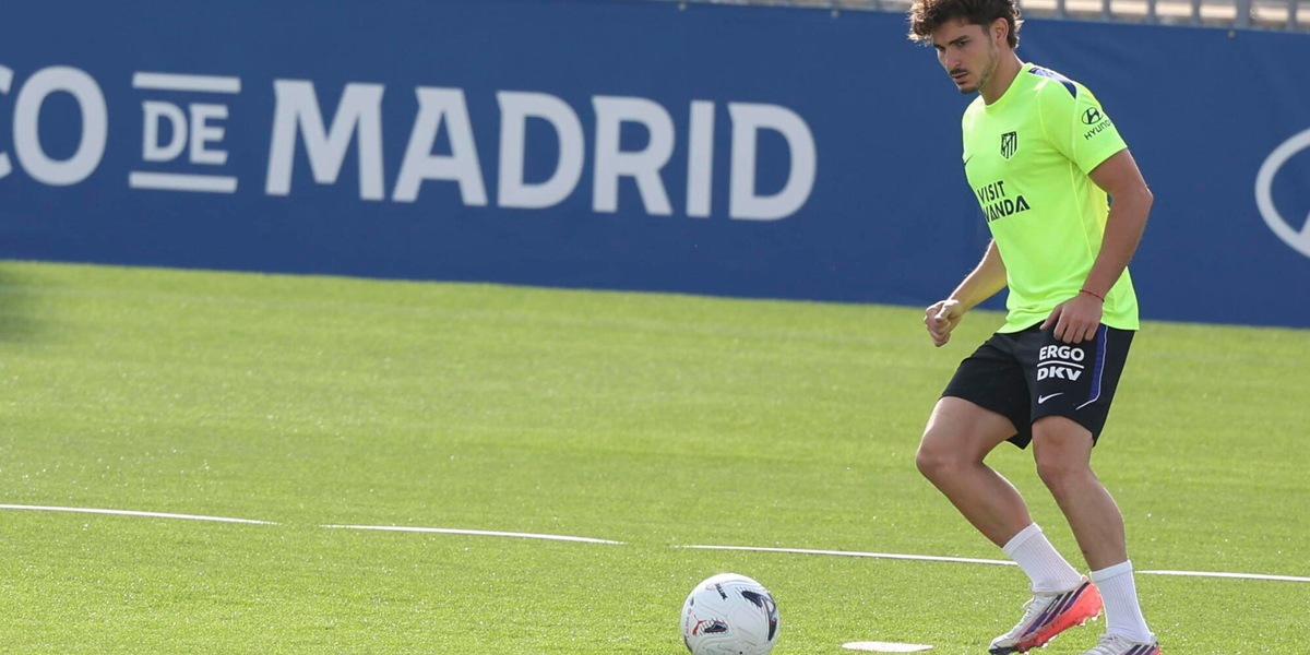 Julian Alvarez vuole il Barcellona e salta ancora l'allenamento