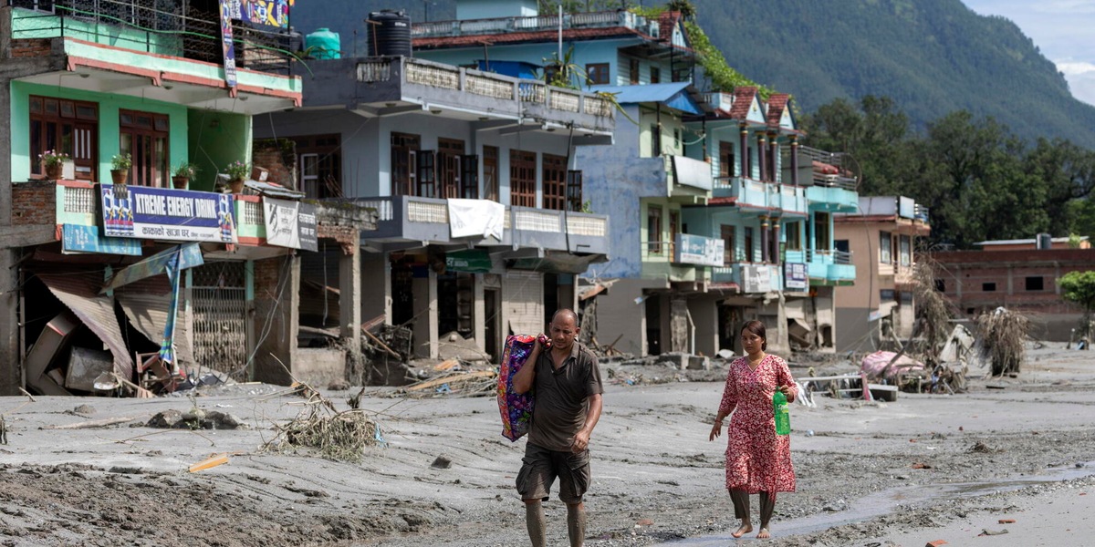 Autorità Nepal, 'il bilancio delle vittime dell'alluvione sale a 538'