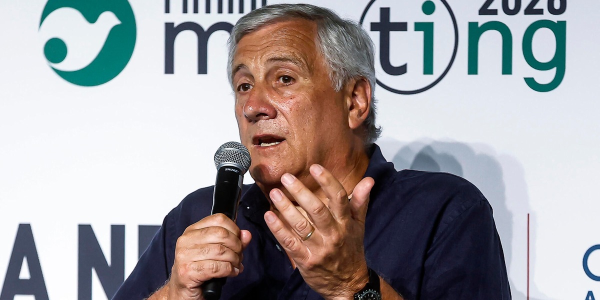 Tajani, 'Di Battista in ospedale a L'Avana, sono in contatto con l'ambasciata'