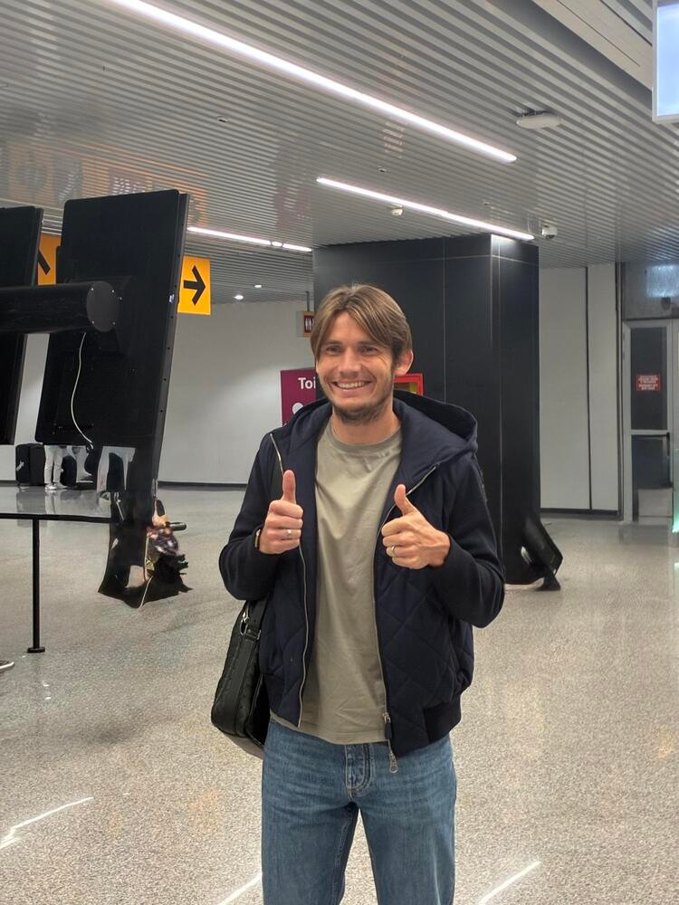 Calcio: De Roon torna sul dito medio alla Roma, 'post che non avevo autorizzato'