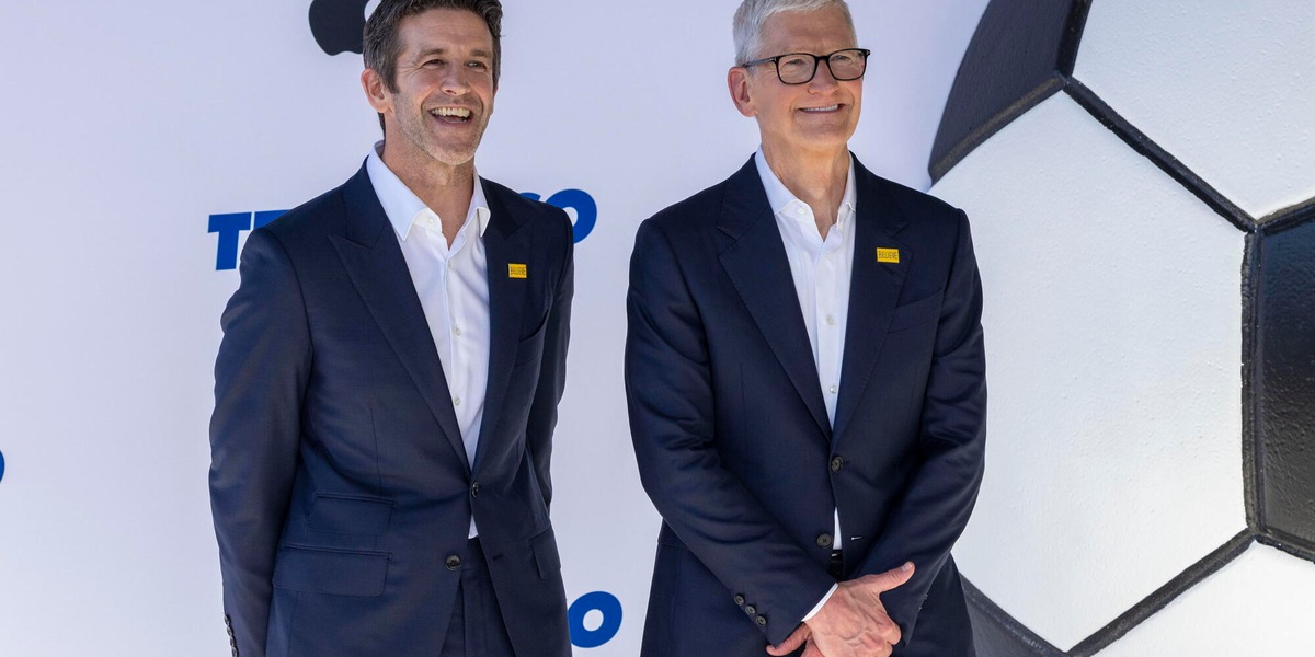 Oggi l'ultimo giorno di Cook alla guida di Apple, si apre l'era Ternus