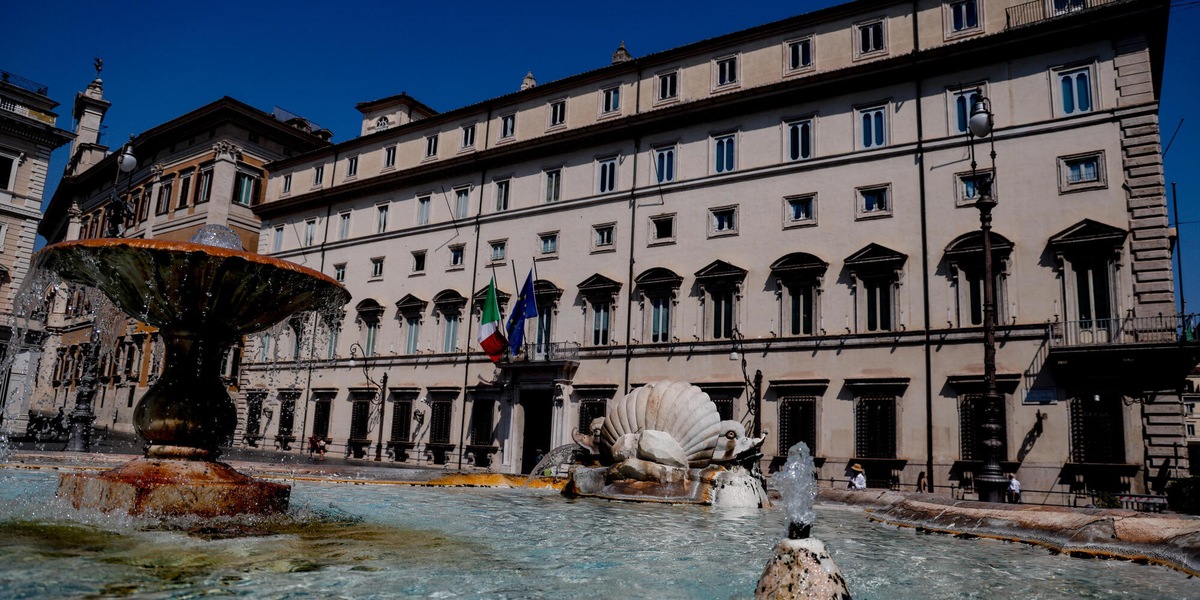 Incontro sull'ex Ilva l'8 settembre a palazzo Chigi