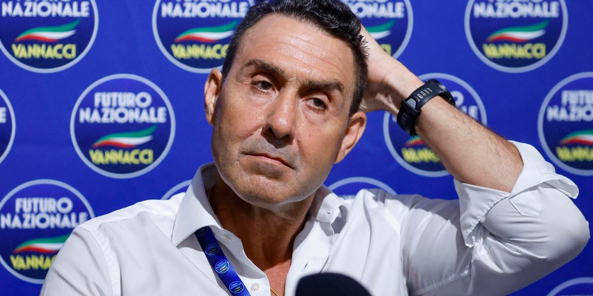 Vannacci, "me ne frego" delle accuse e "all'alba vincerò"