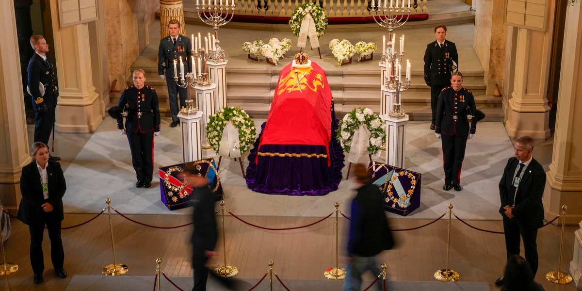 Il principe William rappresenterà Carlo III ai funerali di re Harald a Oslo