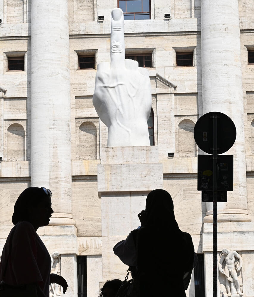 Borsa: Milano apre in lieve rialzo (+0,14)