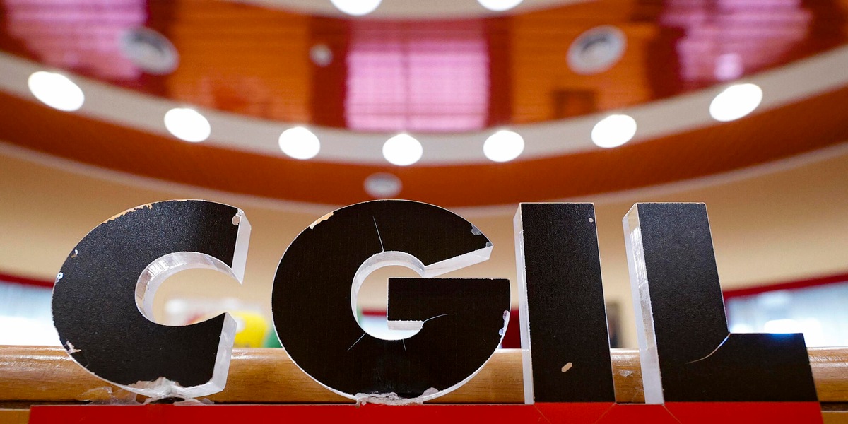 Cgil, pensione anticipata a 64 anni con il Tfr scarica costo sui lavoratori