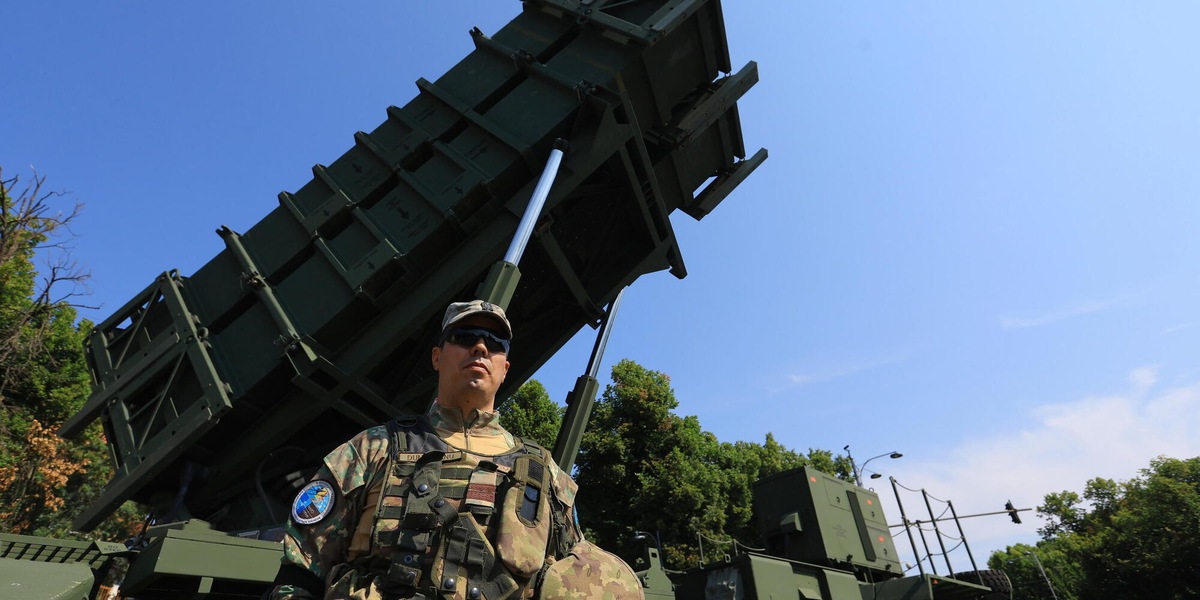 Gb stanzia 100 milioni di sterline per la difesa aerea ucraina, inclusi Patriot