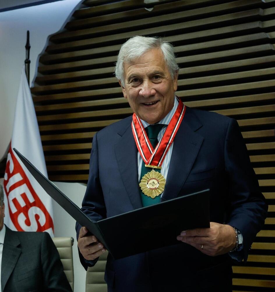 Tajani a San Paolo premiato con la Gran Croce dell'Ordine del Merito industriale