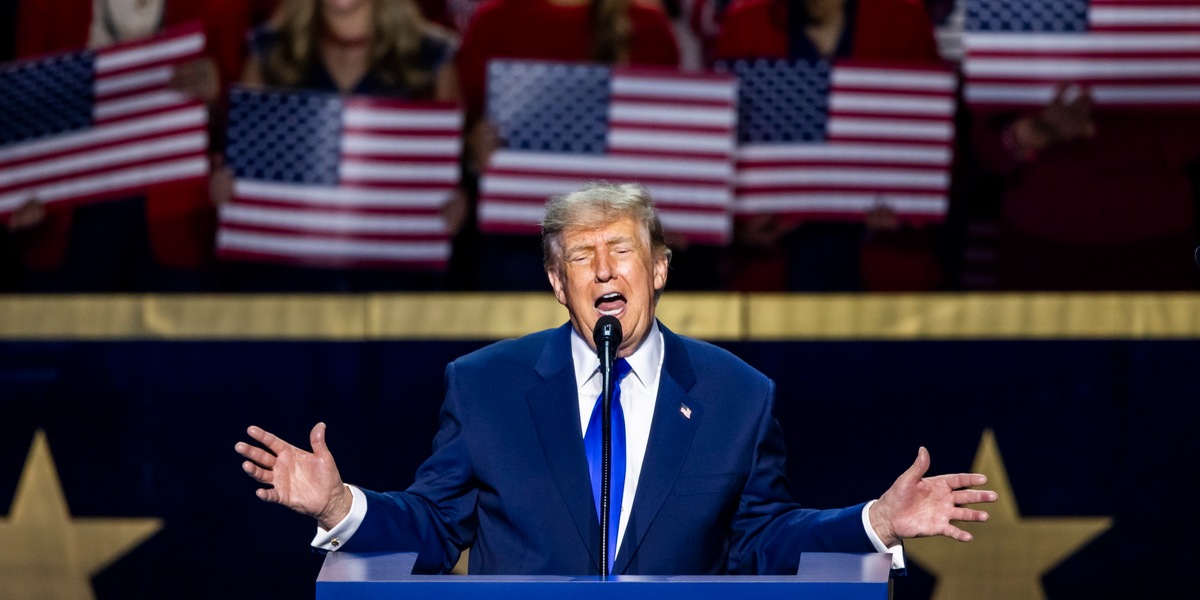 Trump promette, 'se vinciamo alle Midterm 5.000 dollari a tutti gli americani'