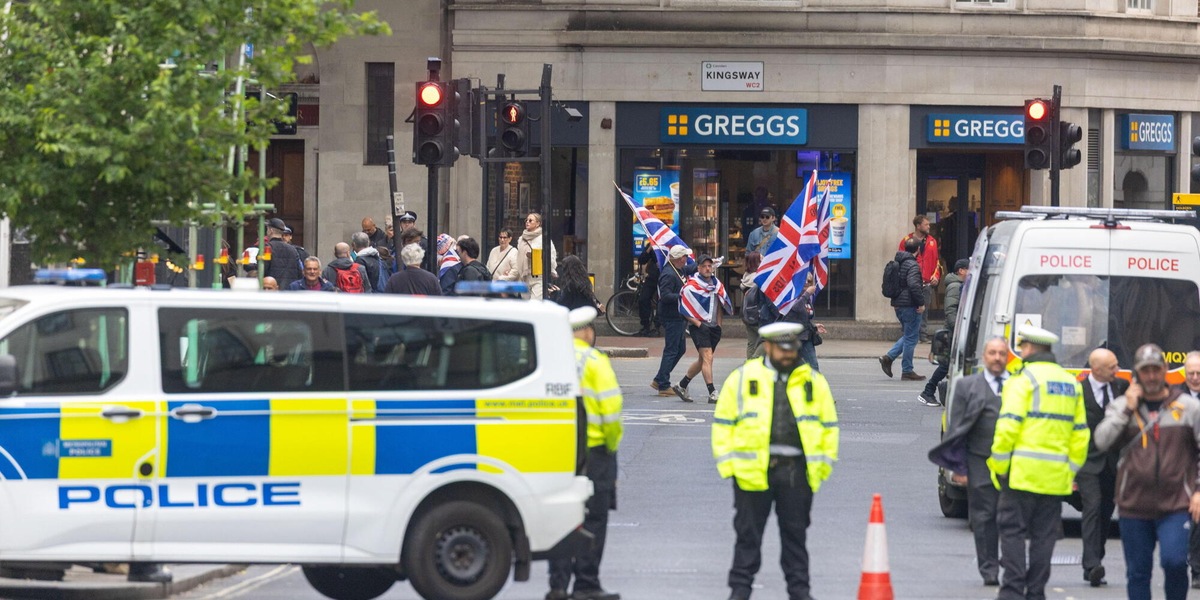 Quattro persone accoltellate a Londra, matrice per ora non chiara