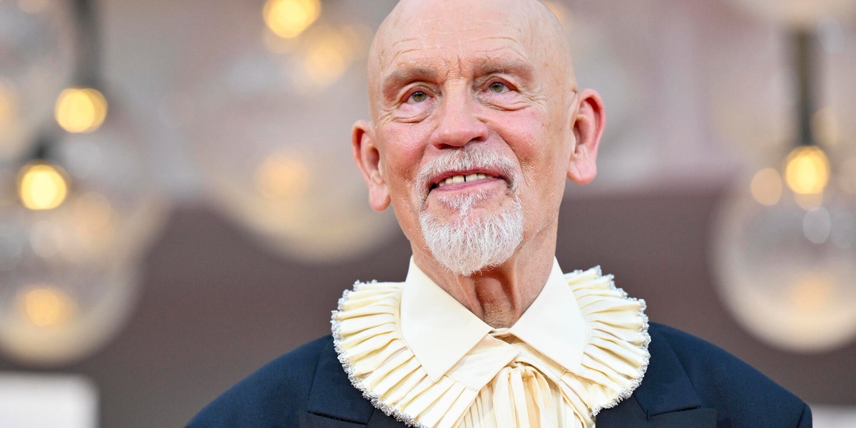 La Coppa Volpi maschile va a John Malkovich