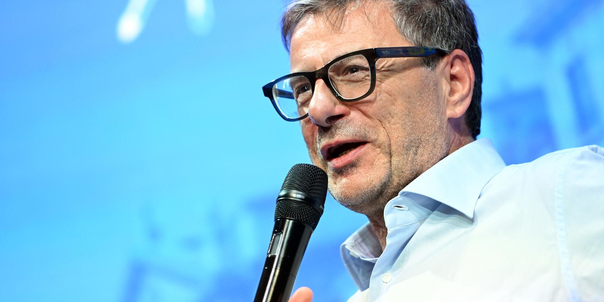 Giorgetti, con aumento tassi importante tenere sotto controllo debito