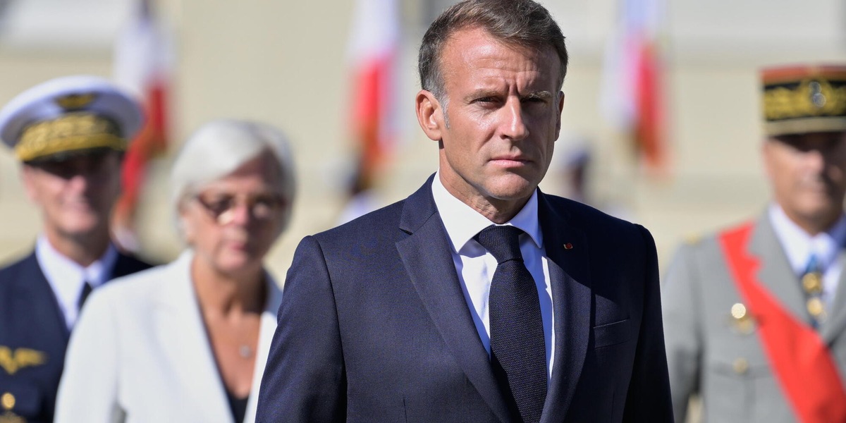 Macron invoca la 'mobilitazione totale' del governo contro il caro carburante
