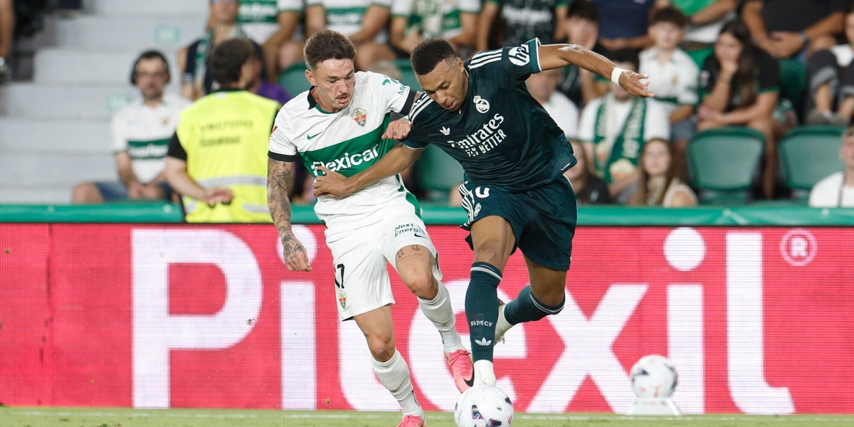 Calcio: Mbappé, "solidale con Ceuta ma penso anche ai migranti"