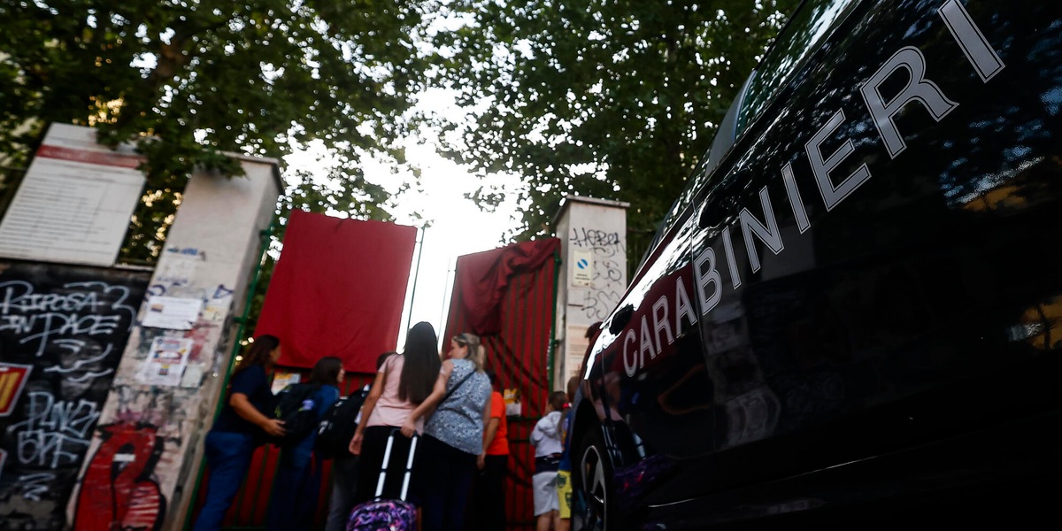 Informativa in procura a Roma sulla prof aggredita, si cercano gli istigatori