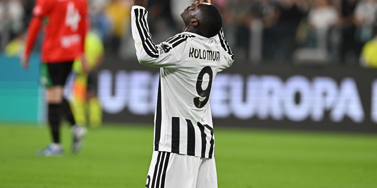 Juve: per Kolo Muani frattura a un dito, ma a Cagliari ci sarà