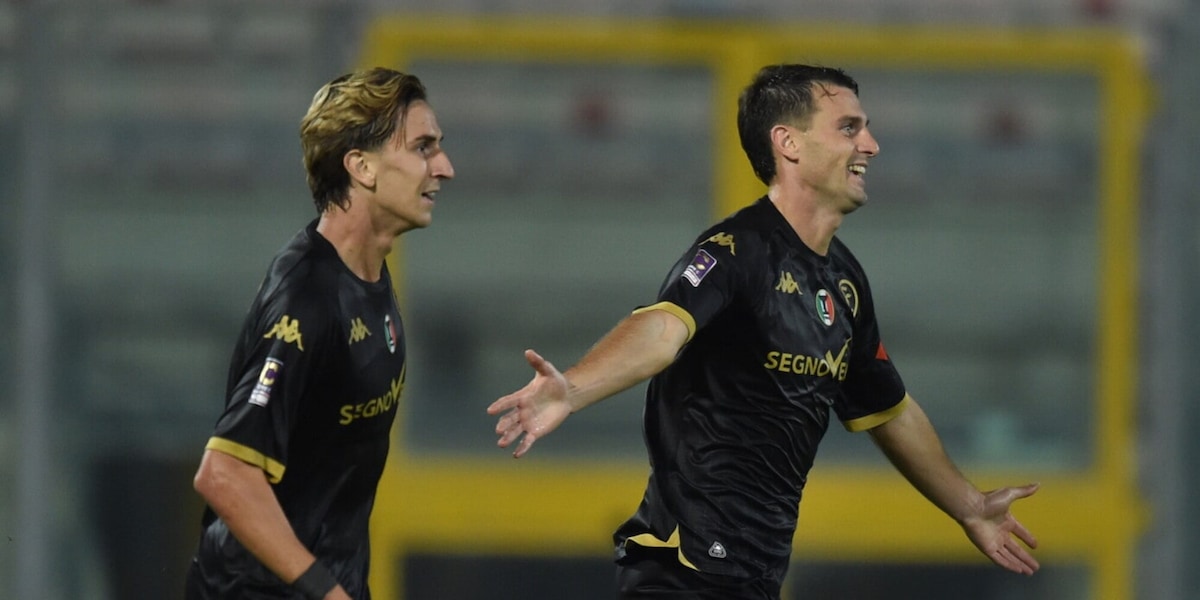 Spezia, tris alla Vis Pesaro e primato. Frenano Treviso e Livorno, poker Trento alla Pro Vercelli