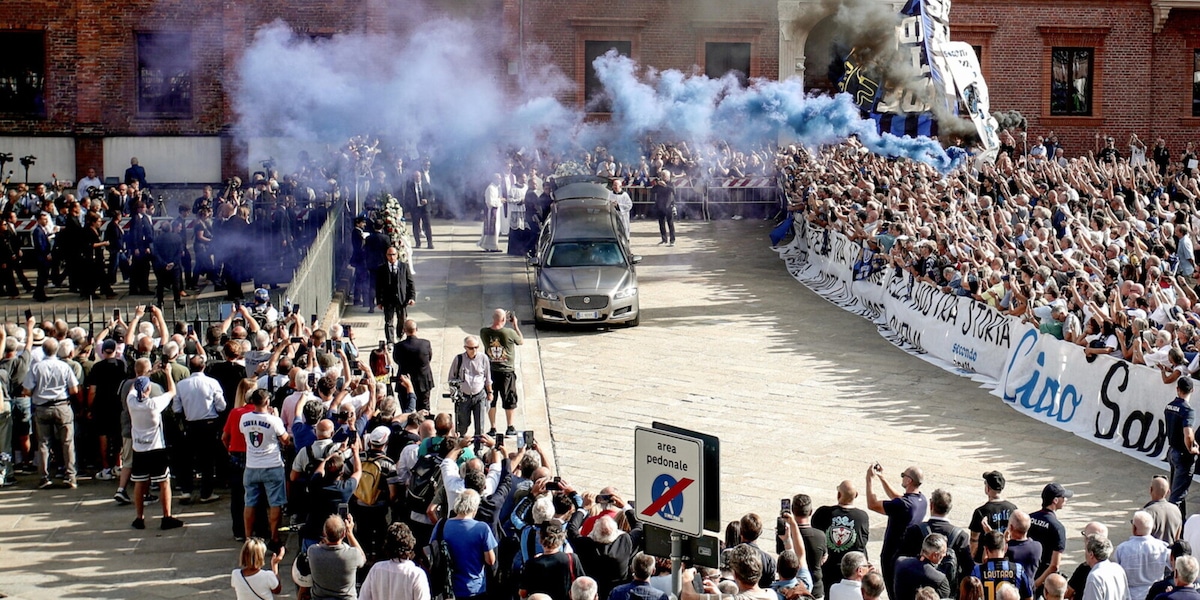 Ciao Sandro Mazzola: "Esempio di lealtà". E nell’omelia anche la fuga per incontrare Padre Pio...