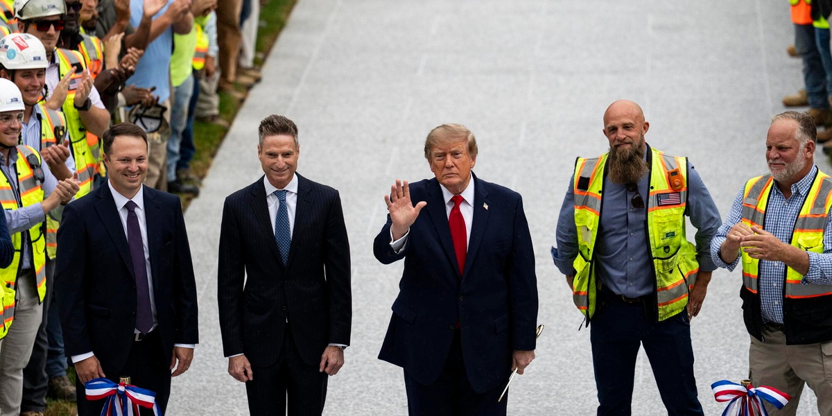 Trump, messaggio a Putin? 'Mettere fine alla guerra'