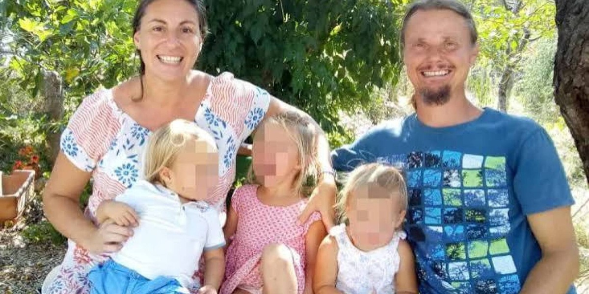 Famiglia nel bosco, in corso incontro bambini-genitori in casa Palmoli